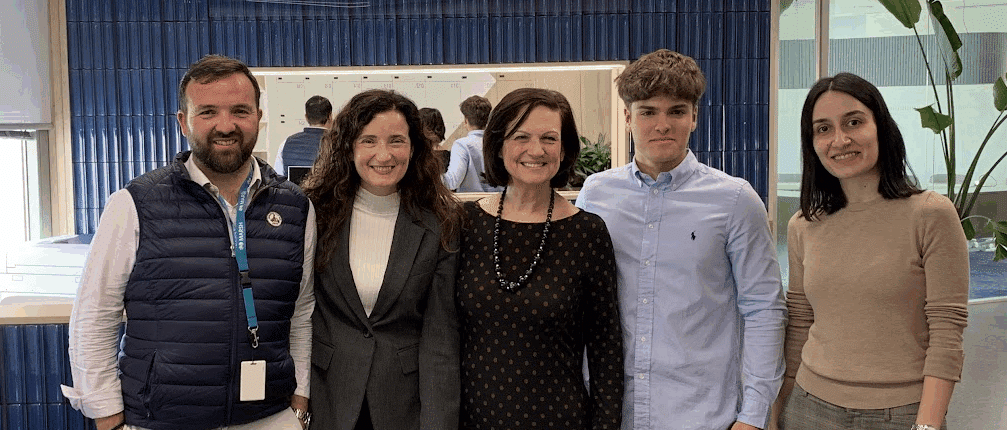 Alumnes de l'Estada a l'empresa amb els seus referents a Marsh McLenan